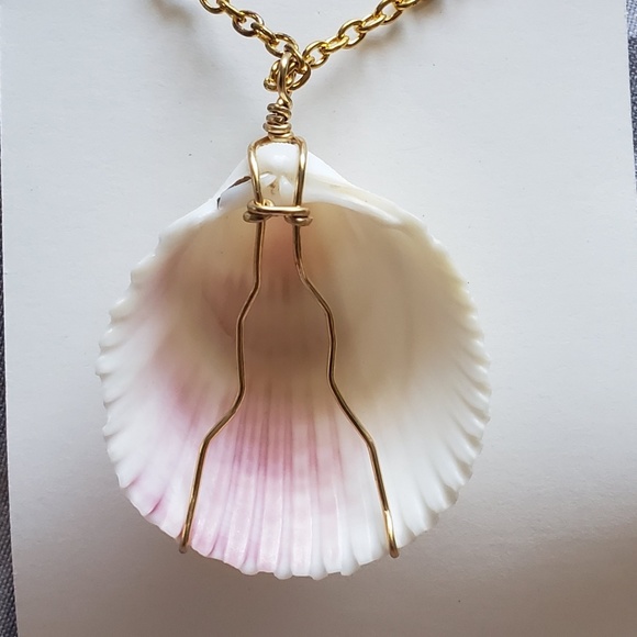 Shell necklace - Picture 2 of 2
